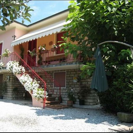 Villa Casa Mary Lucca Exterior foto